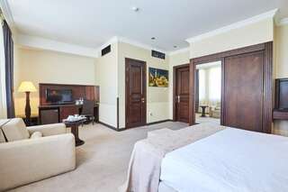 Отель Smith Hotel Баку Двухместный номер бизнес-класса с 1 кроватью или 2 отдельными кроватями-2